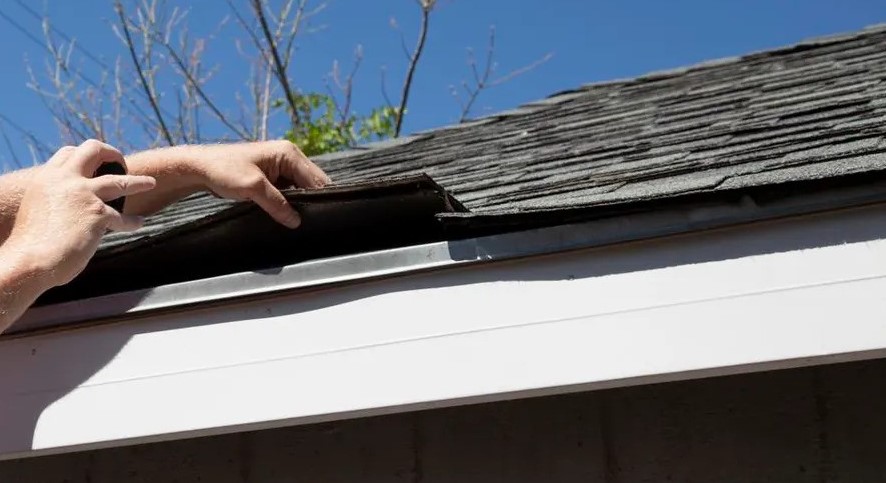 preparing for weather damage on roof in Clarksville, TN