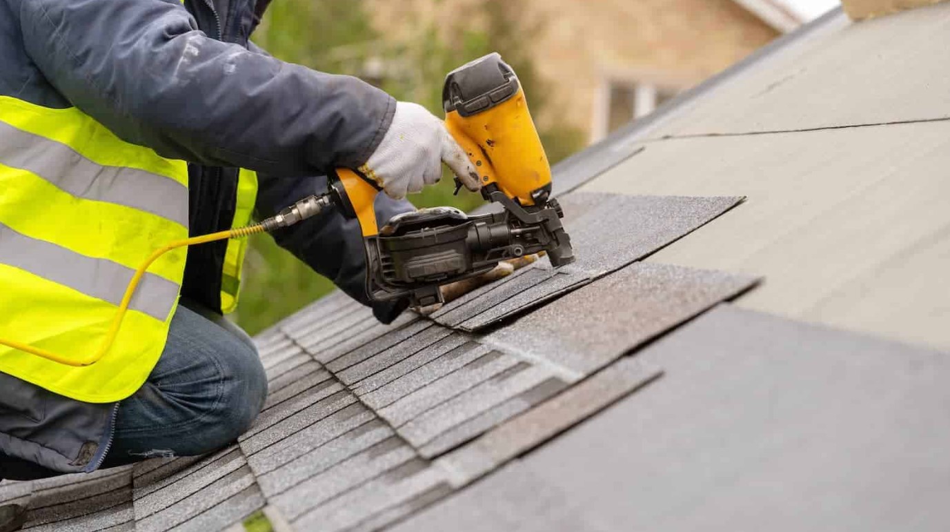 local roofing contractor in Clarksville, TN