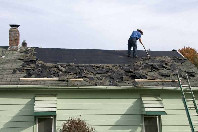 when to replace a roof, Dayton