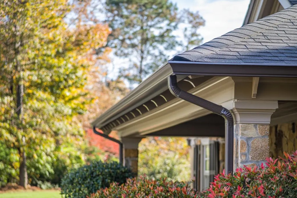 how to choose the best gutter for your home in Dayton