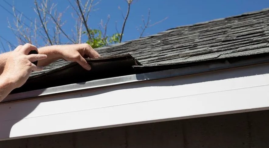 roof maintenance in Fort Myers, FL