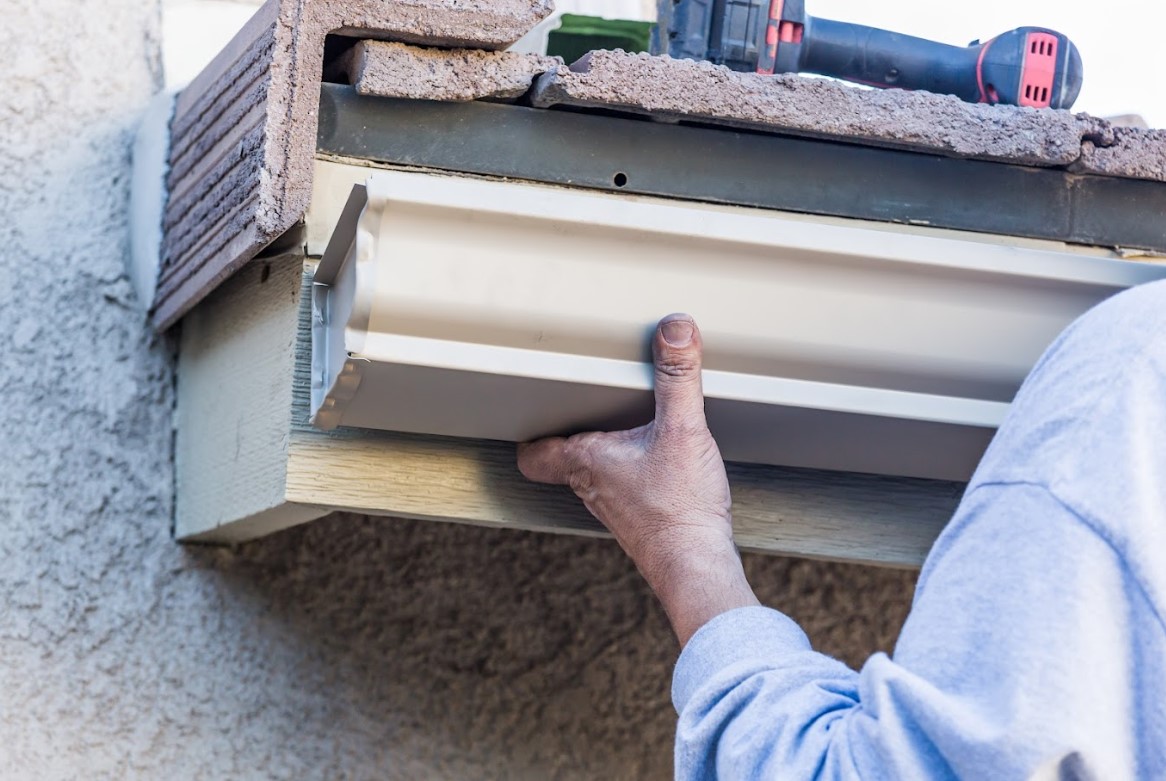 how to assess weather damage on roof in Gainesville, FL