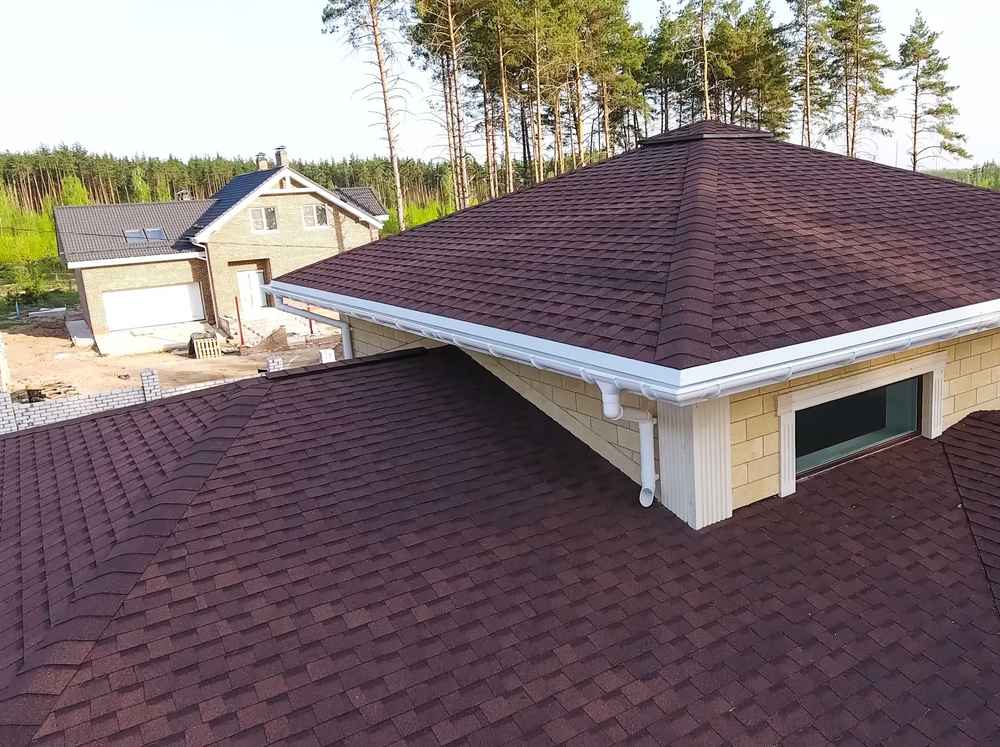 asphalt shingle roofing for storm weather in Jacksonville