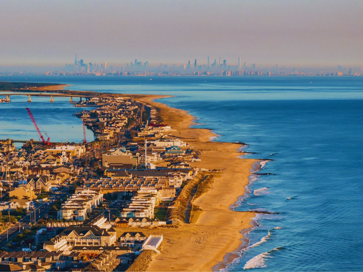 Atlantic Highlands in New Jersey with NYC Skyline behind, Atlantic Highlands, NJ