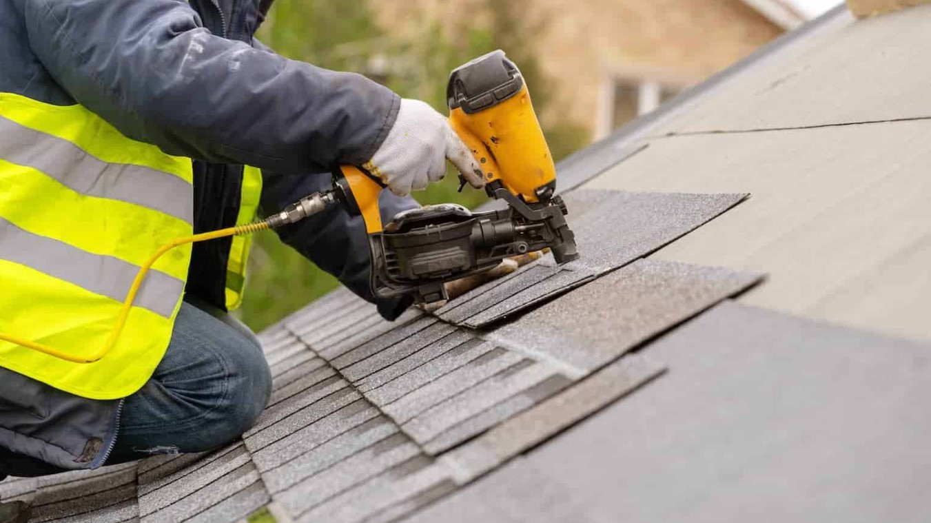 licensed and insured roofers in South Orlando, FL