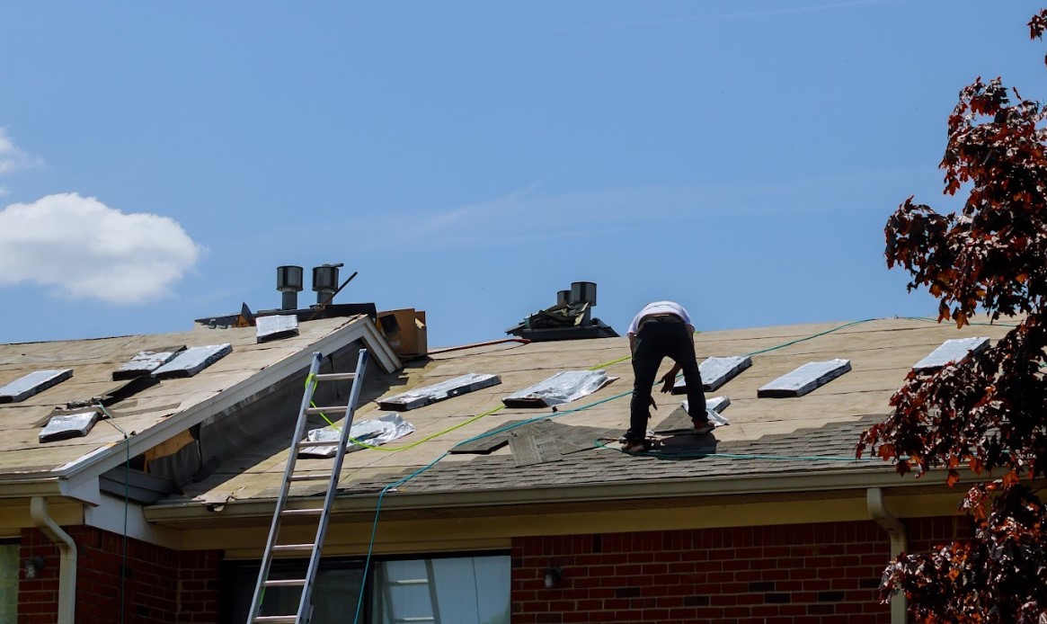 qualities of a reliable roofing contractor in Tigard