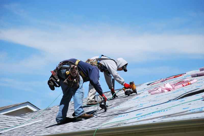 local roofer in Roanoke