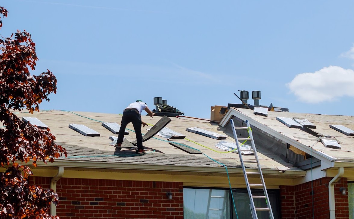 professional roofer in Roanoke