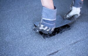Guide to Vetting Roofing Contractors Online in Roanoke, VA